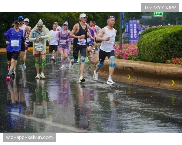 全国田径中长跑队引入高原模拟舱训练,长跑高原训练计划 全国田径中长跑队引入高原模拟舱训练,长跑高原训练计划